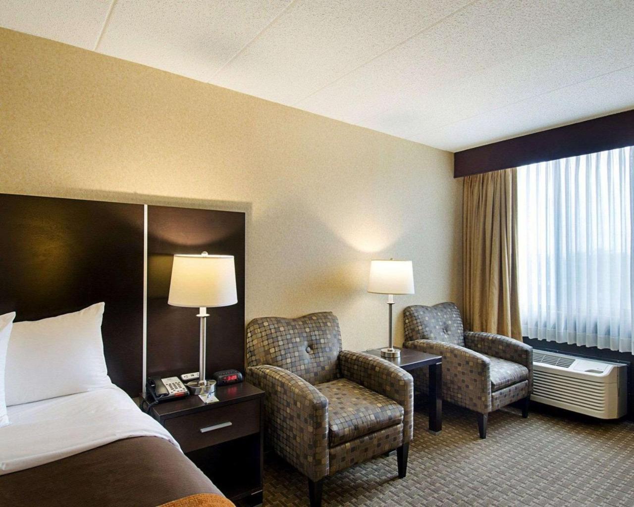 Holiday Inn Express - Fall River North מראה חיצוני תמונה
