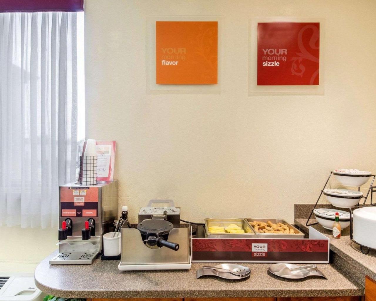 Holiday Inn Express - Fall River North מראה חיצוני תמונה